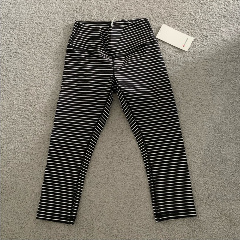 Lululemon wunder under crop